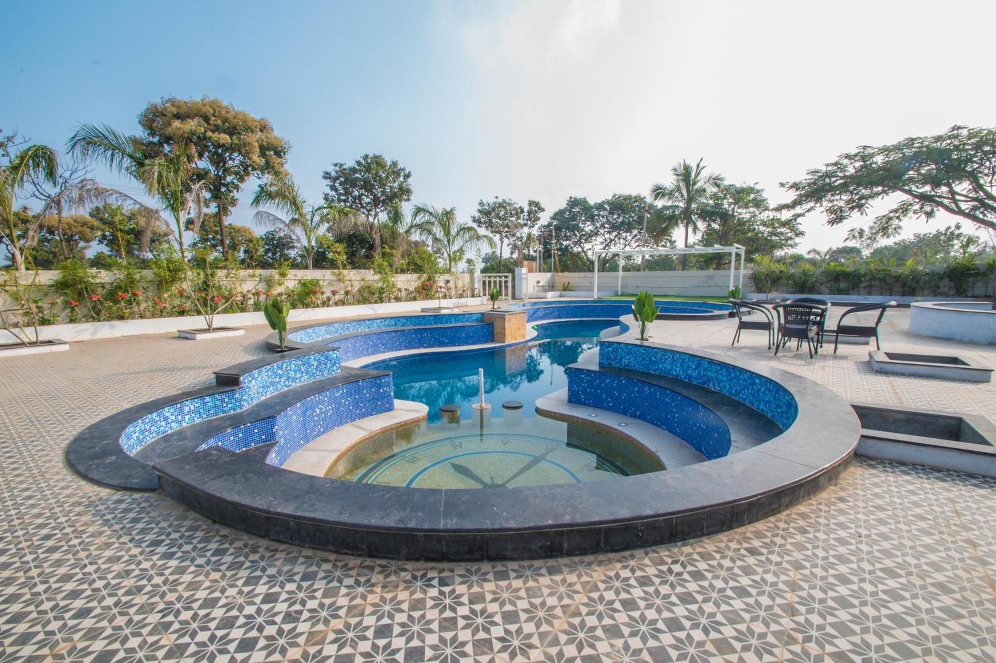 Csr Landmark Resort