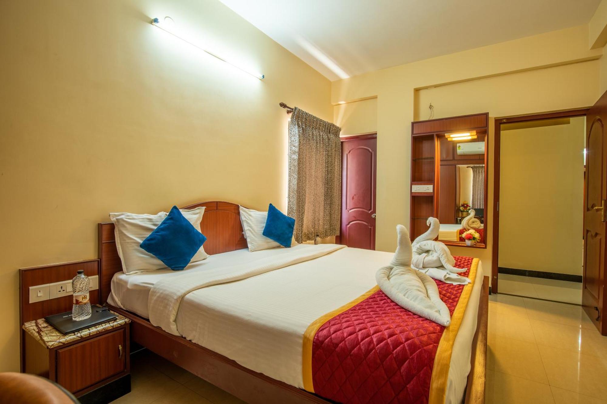 Mk Residency Apartment