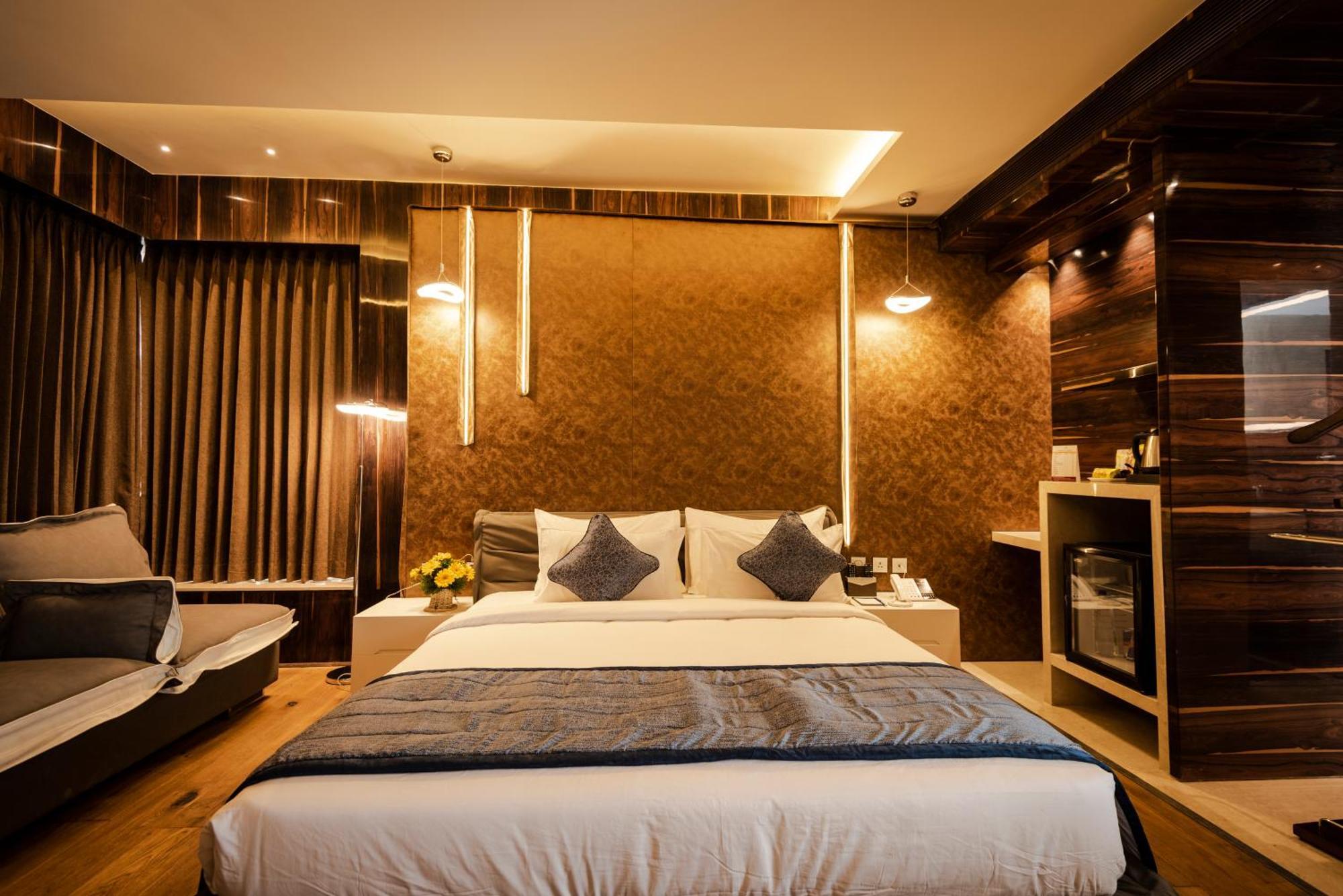 Park Elanza 4*