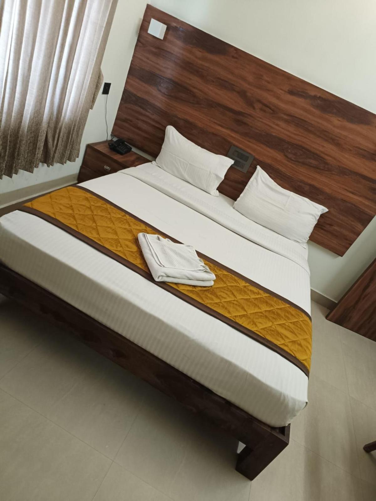 Apartamento Pph Living Athithi Corporate