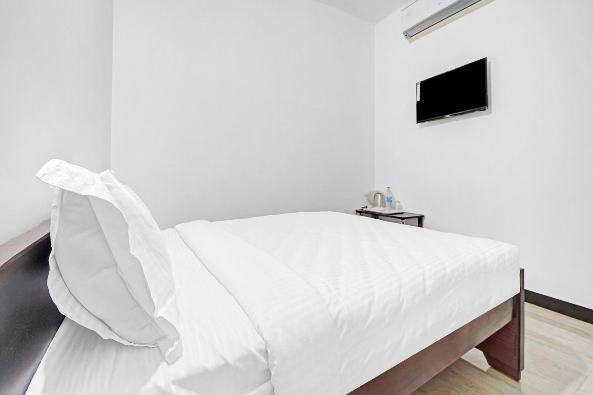 Hotel O Acs