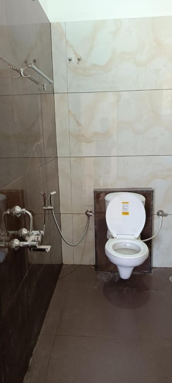 Shi's 2bhk Individual @ *