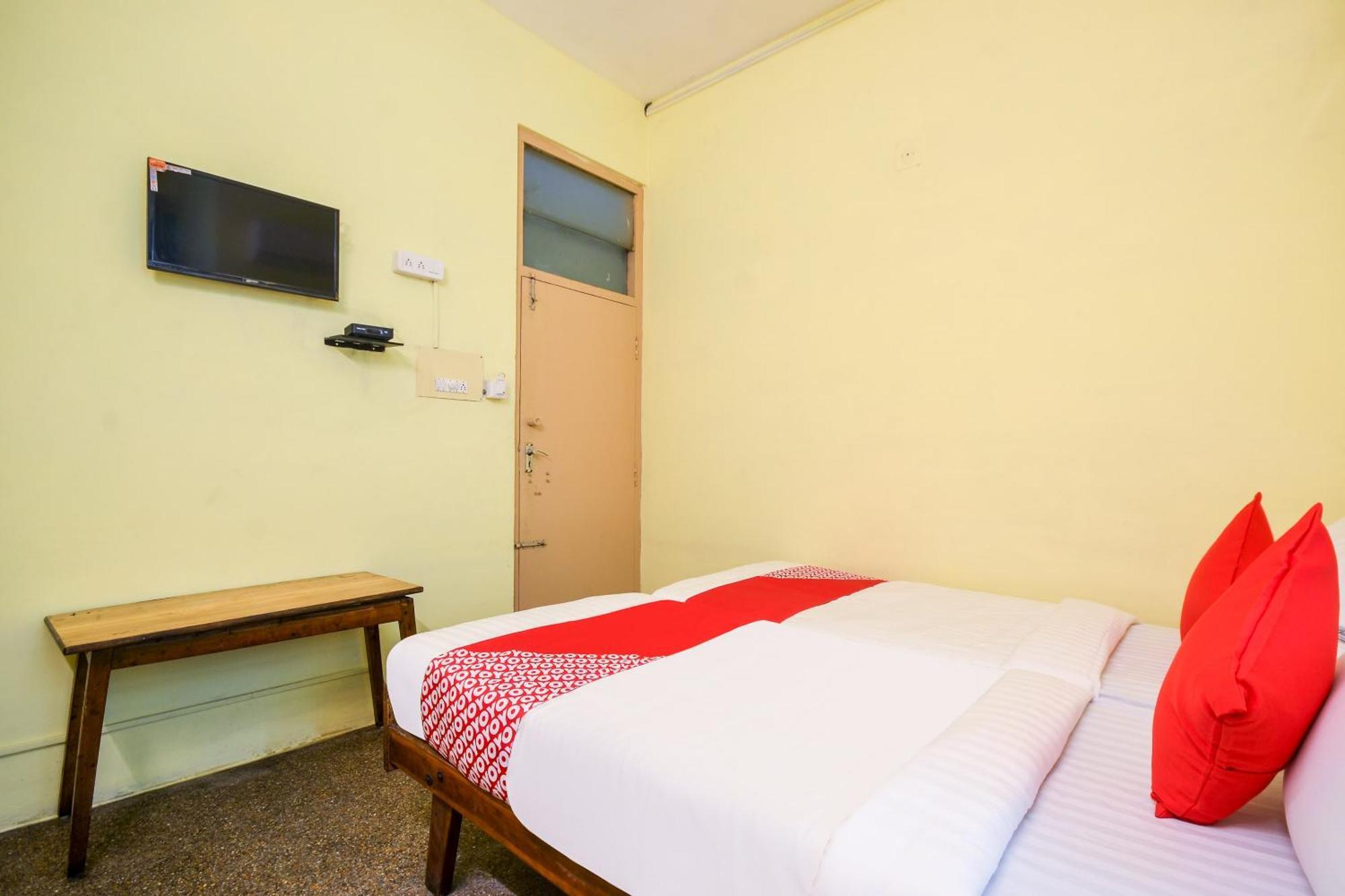 Hotel O Aruljothi Gandhipuram Bus Terminus