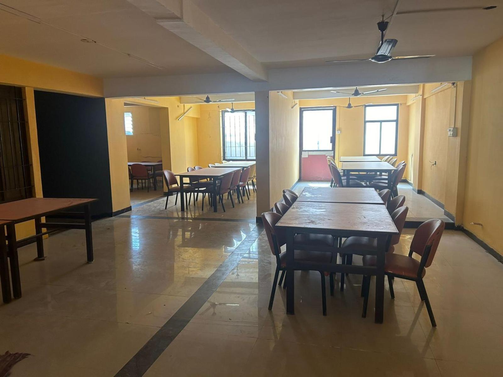 Hotel Aishvarya Residency