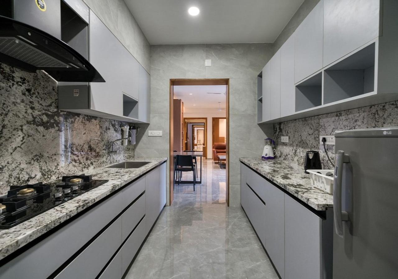 J Square Apartment *