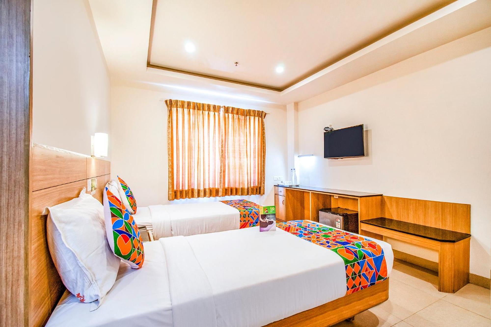 Hotel Fabhotel Prime Royal Castle Gandhipuram
