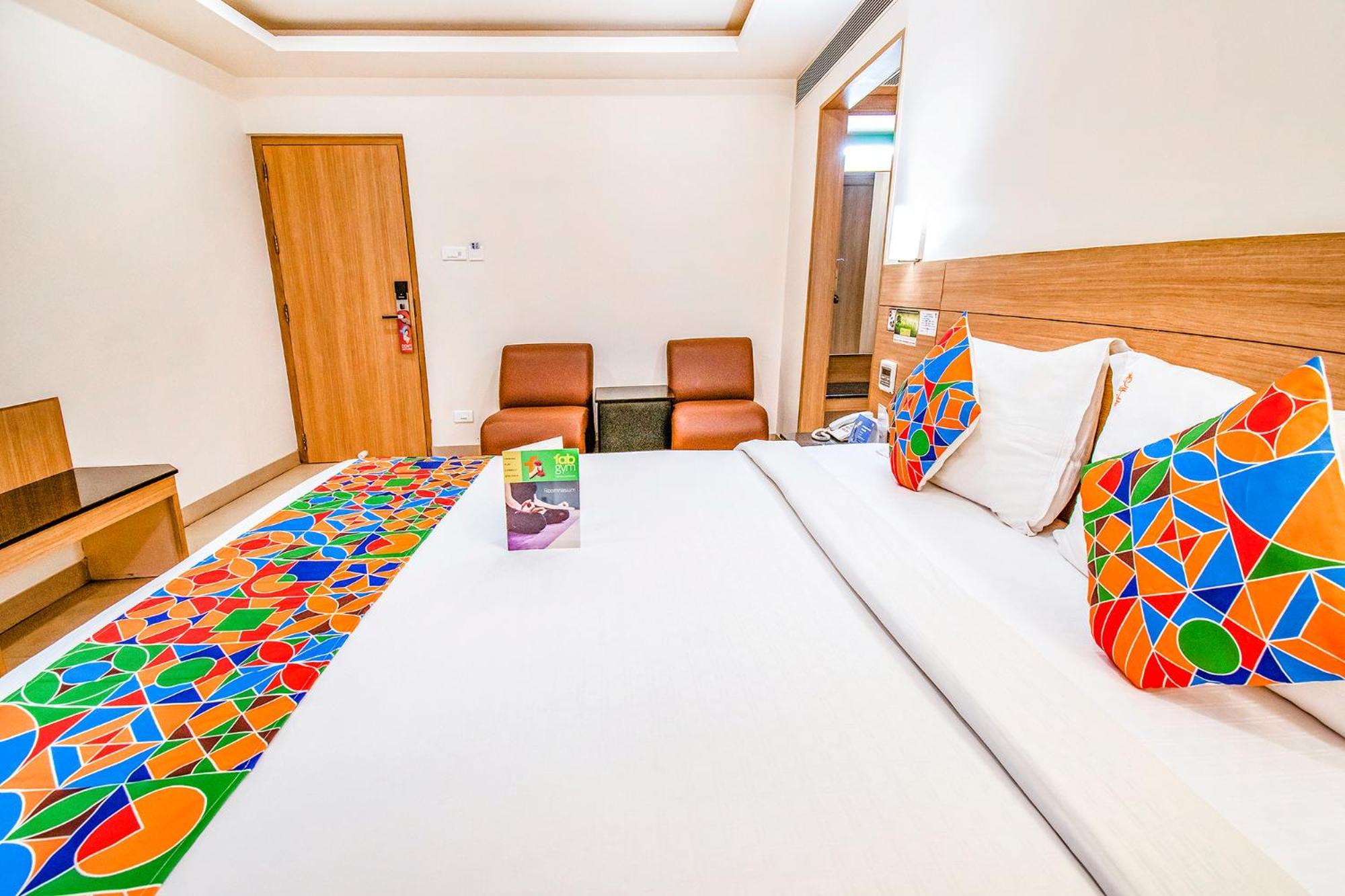 Hotel Fabhotel Prime Royal Castle Gandhipuram