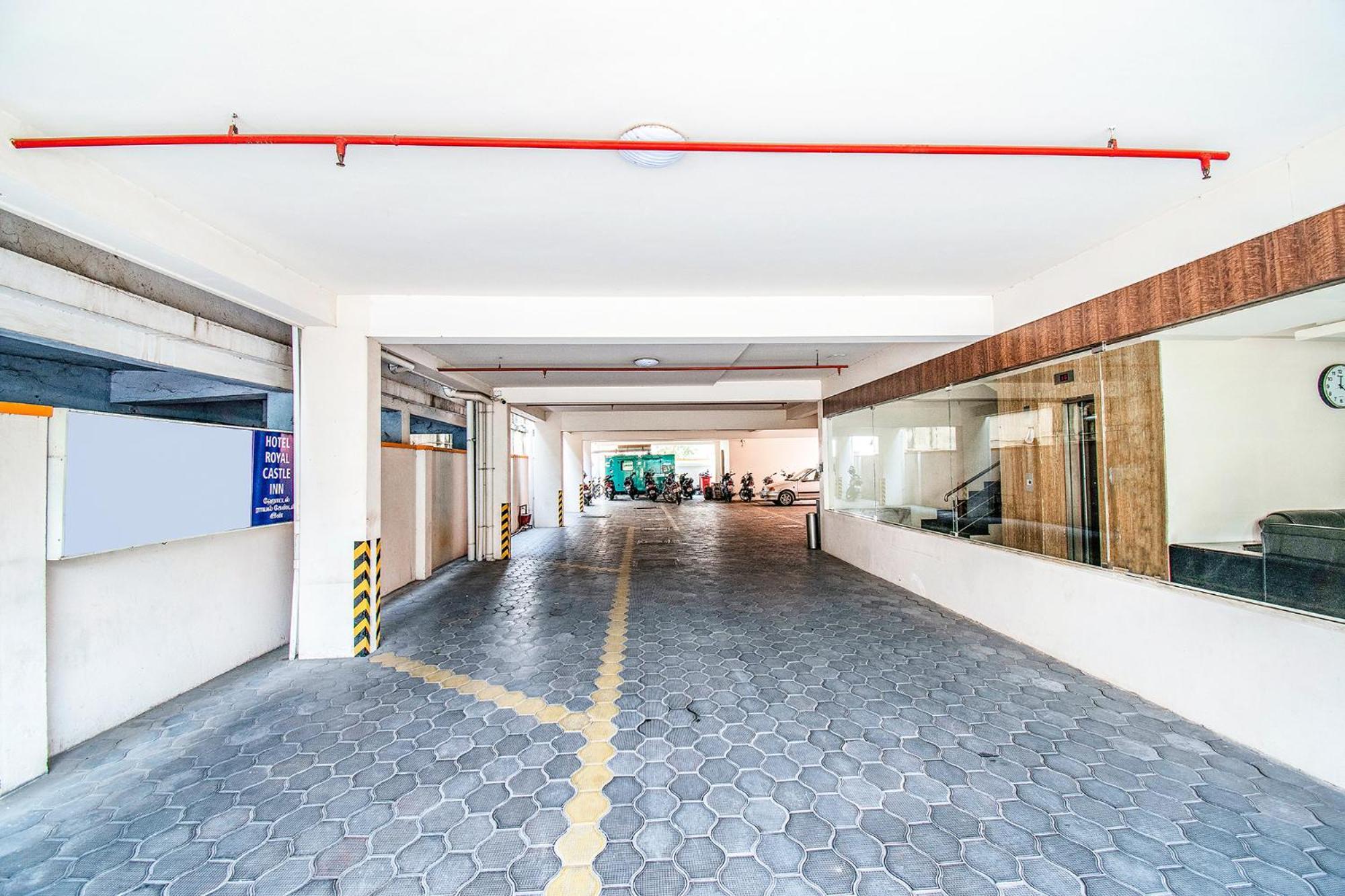 Fabhotel Prime Royal Castle Gandhipuram