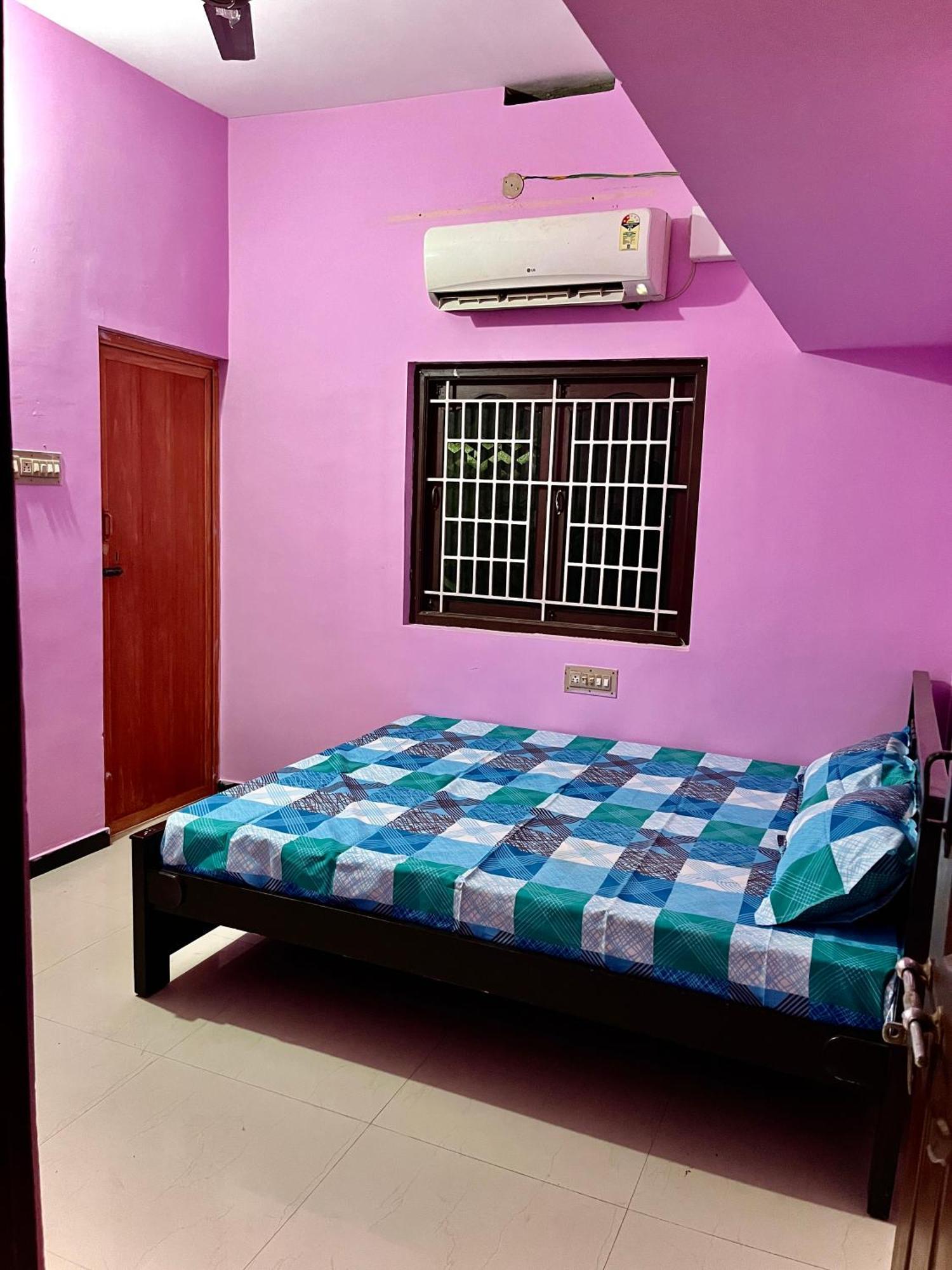 Villa 2bhk Ac Private By Shivalaya -kovaipudur- *