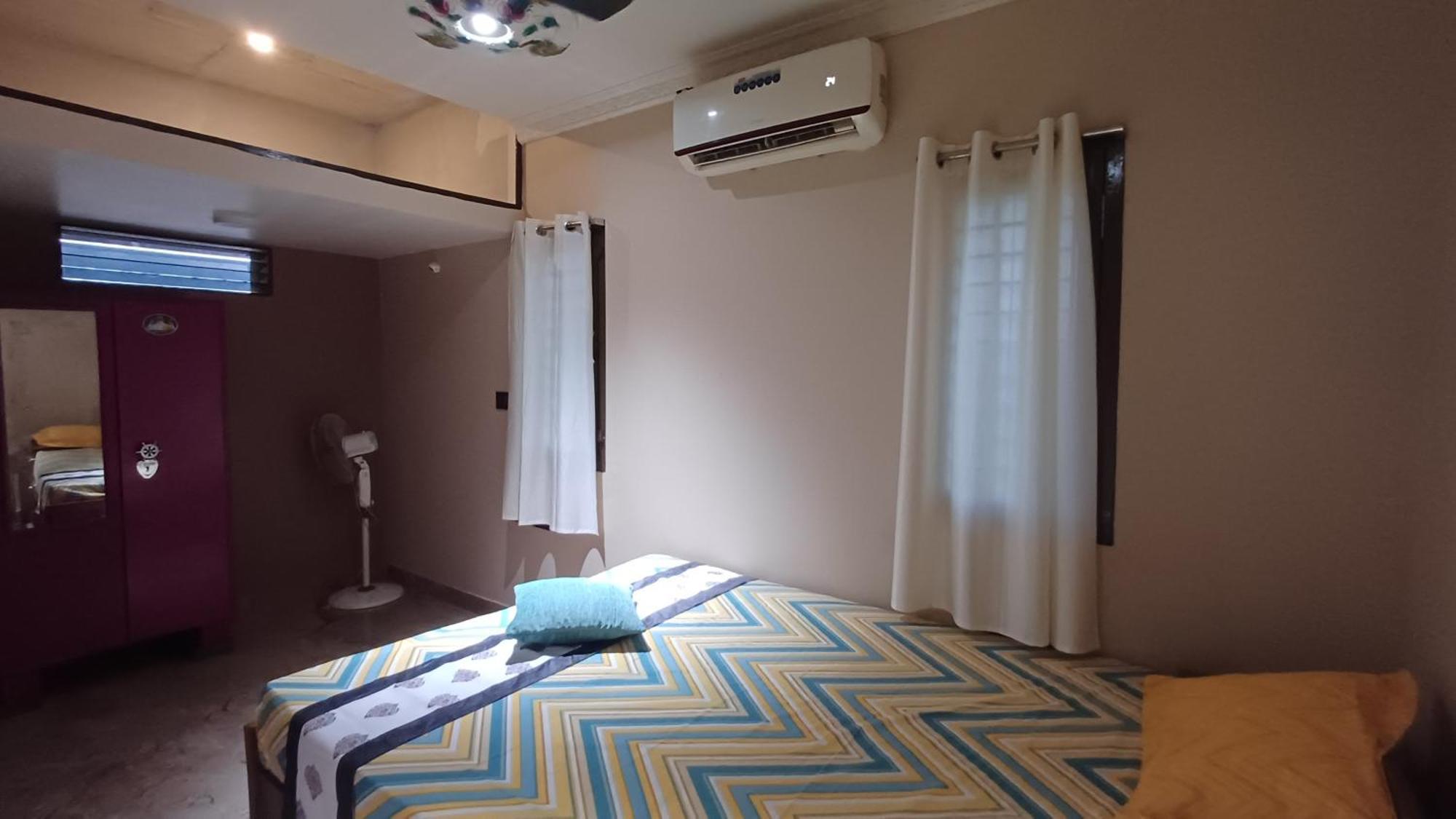 Villa Shi's Thulasi 2bhk In Near To Karpagam College, Palakkad Highway, Rathinam College And *
