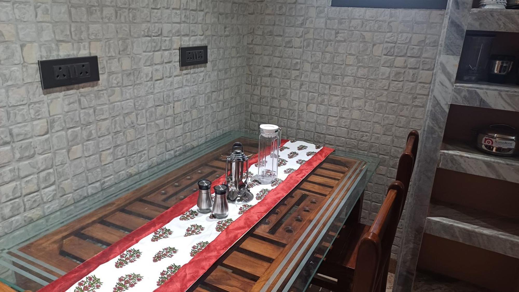 Shi's Thulasi 2bhk In Near To Karpagam College, Palakkad Highway, Rathinam College And Villa Coimbatore