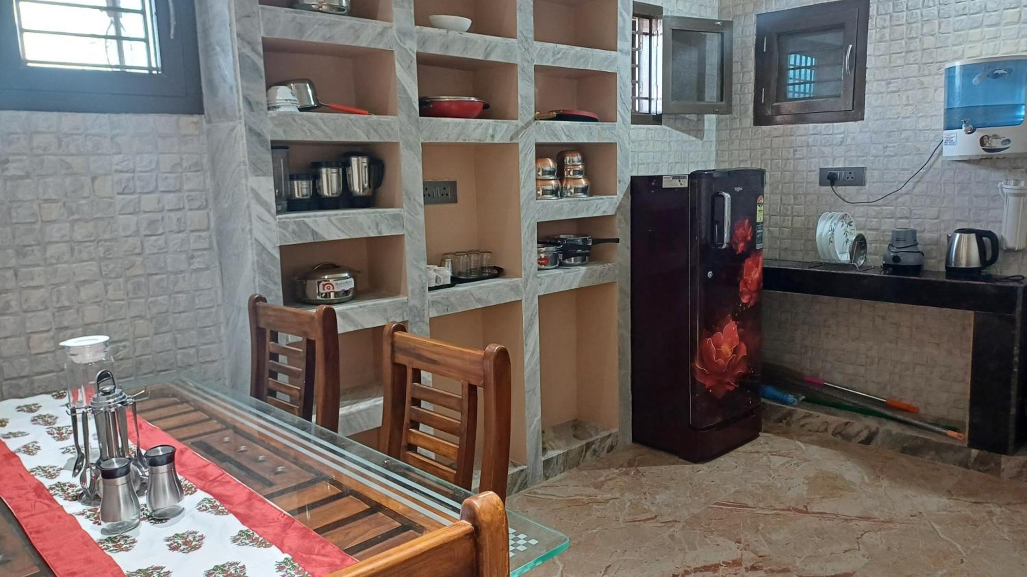 Shi's Thulasi 2bhk In Near To Karpagam College, Palakkad Highway, Rathinam College And * Coimbatore