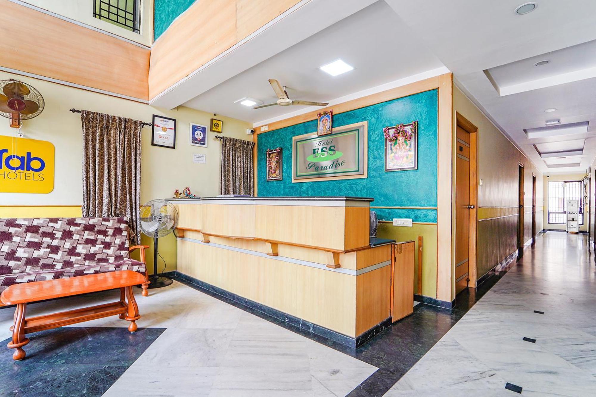 Fabhotel Ess Paradise - Nr Bus Stand Lodge 3*