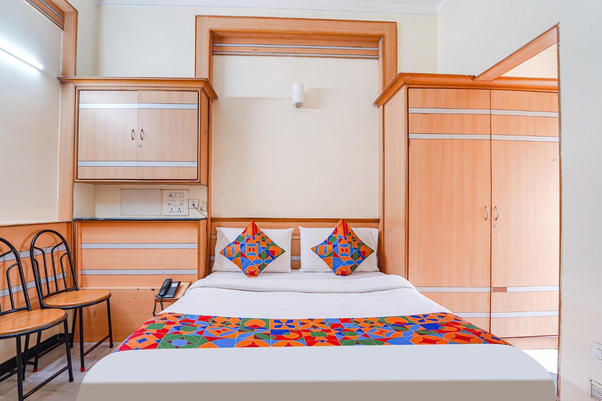 Fabhotel Ess Paradise - Nr Bus Stand Lodge