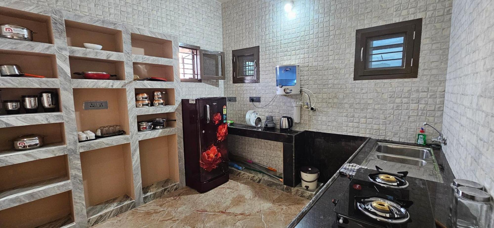 Villa Shi's Thulasi 2bhk In Near To Karpagam College, Palakkad Highway, Rathinam College And Coimbatore
