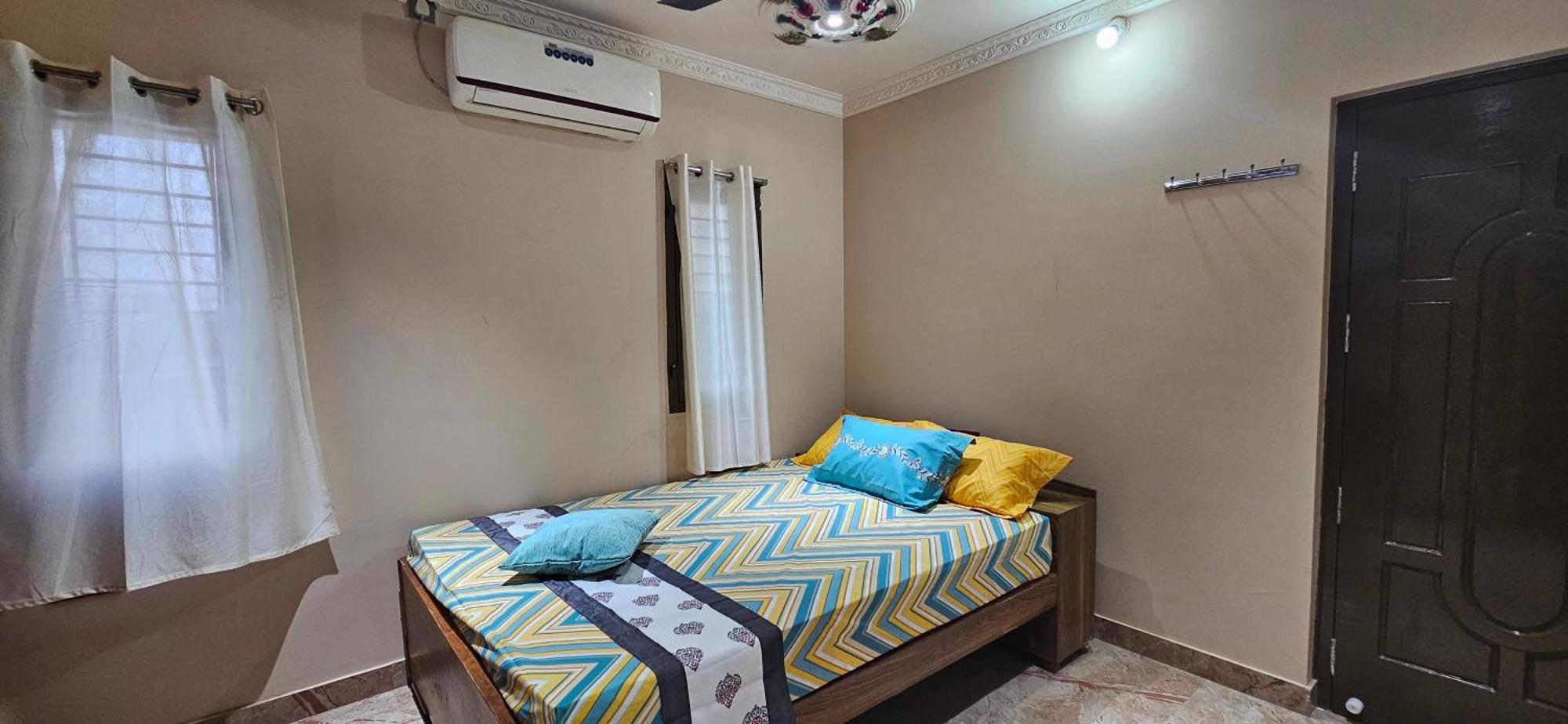 Shi's Thulasi 2bhk In Near To Karpagam College, Palakkad Highway, Rathinam College And Villa *