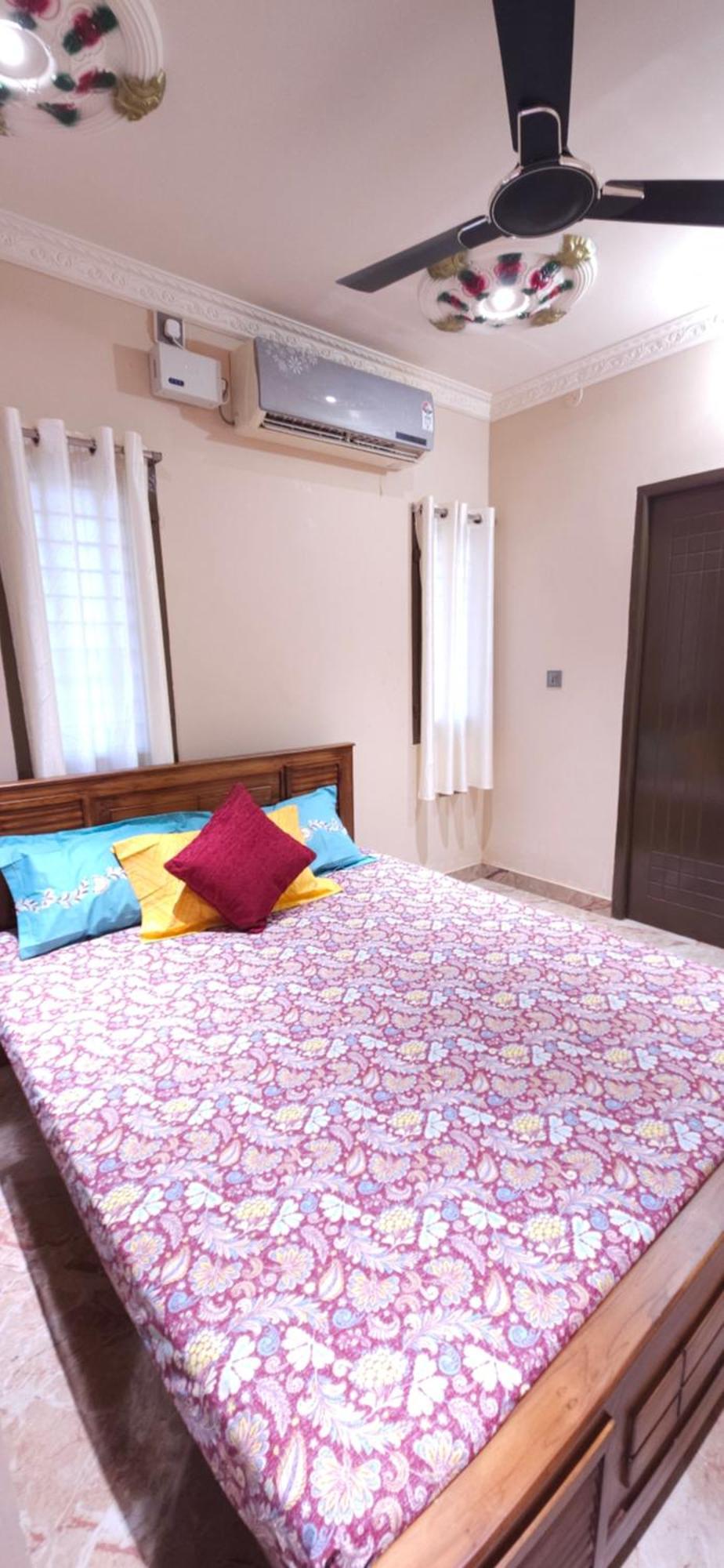 Shi's Thulasi 2bhk In Near To Karpagam College, Palakkad Highway, Rathinam College And Coimbatore