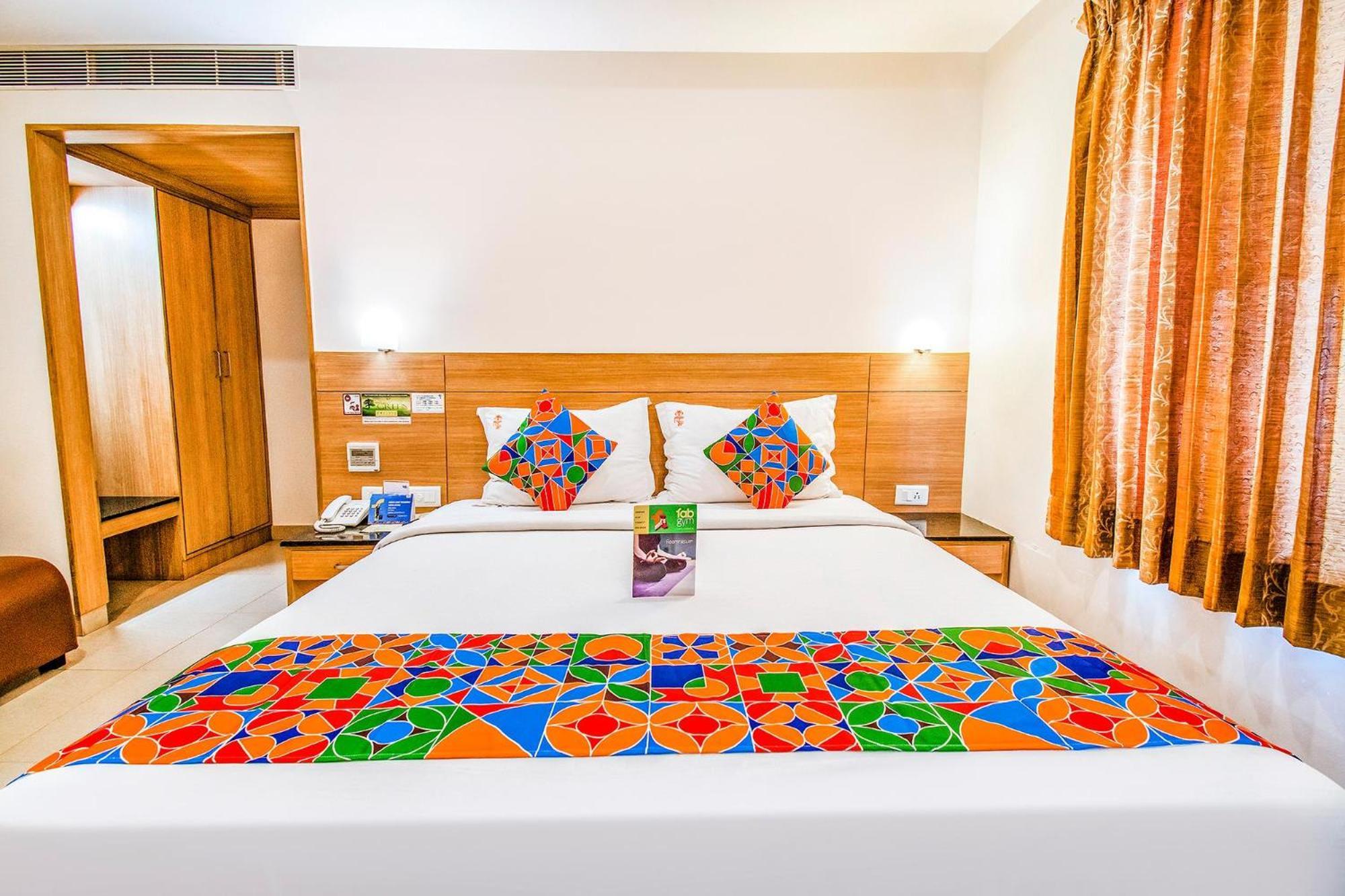 Fabhotel Prime Royal Castle - Nr North Railway Station Hotel 3*