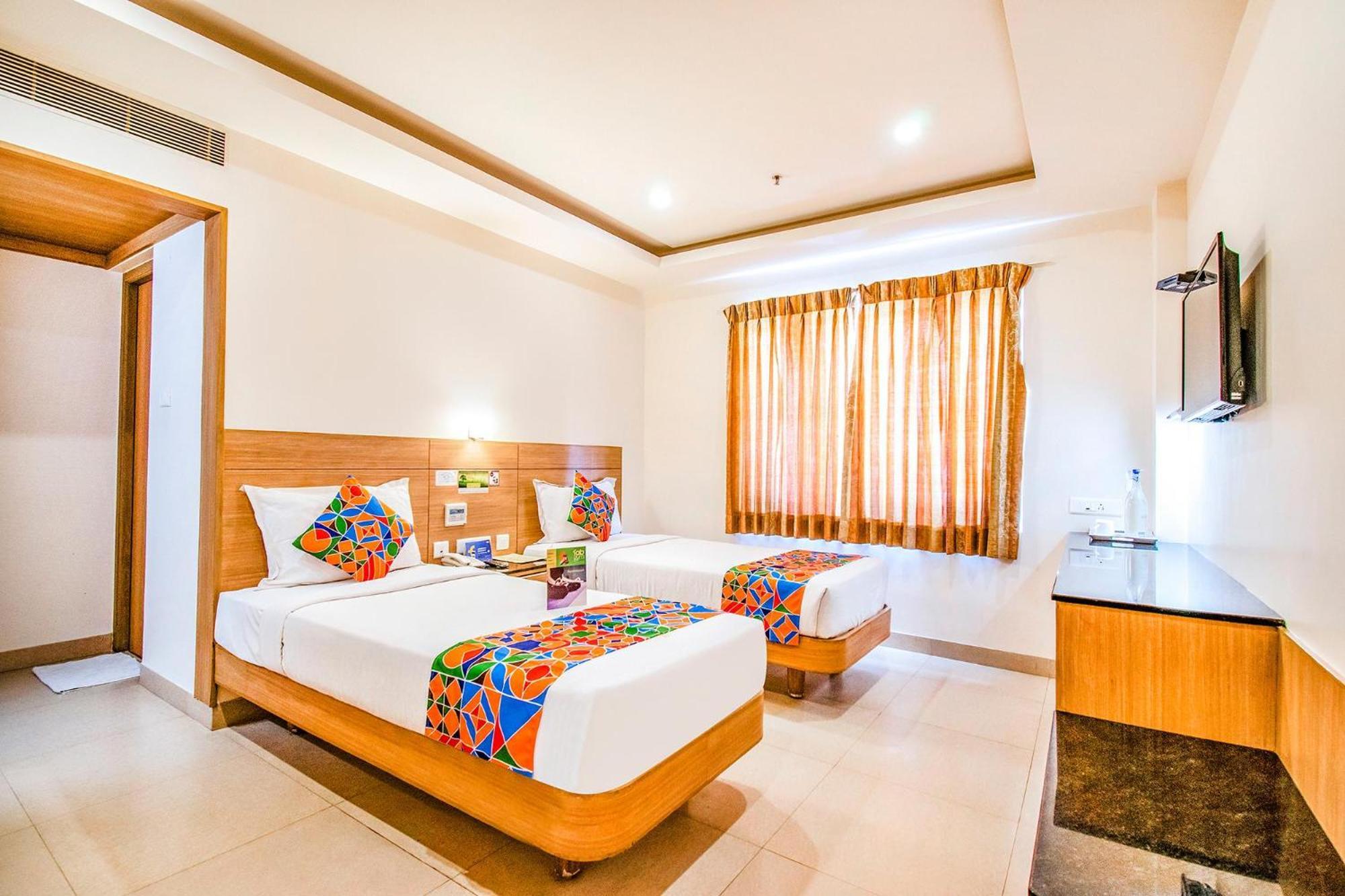 Fabhotel Prime Royal Castle - Nr North Railway Station