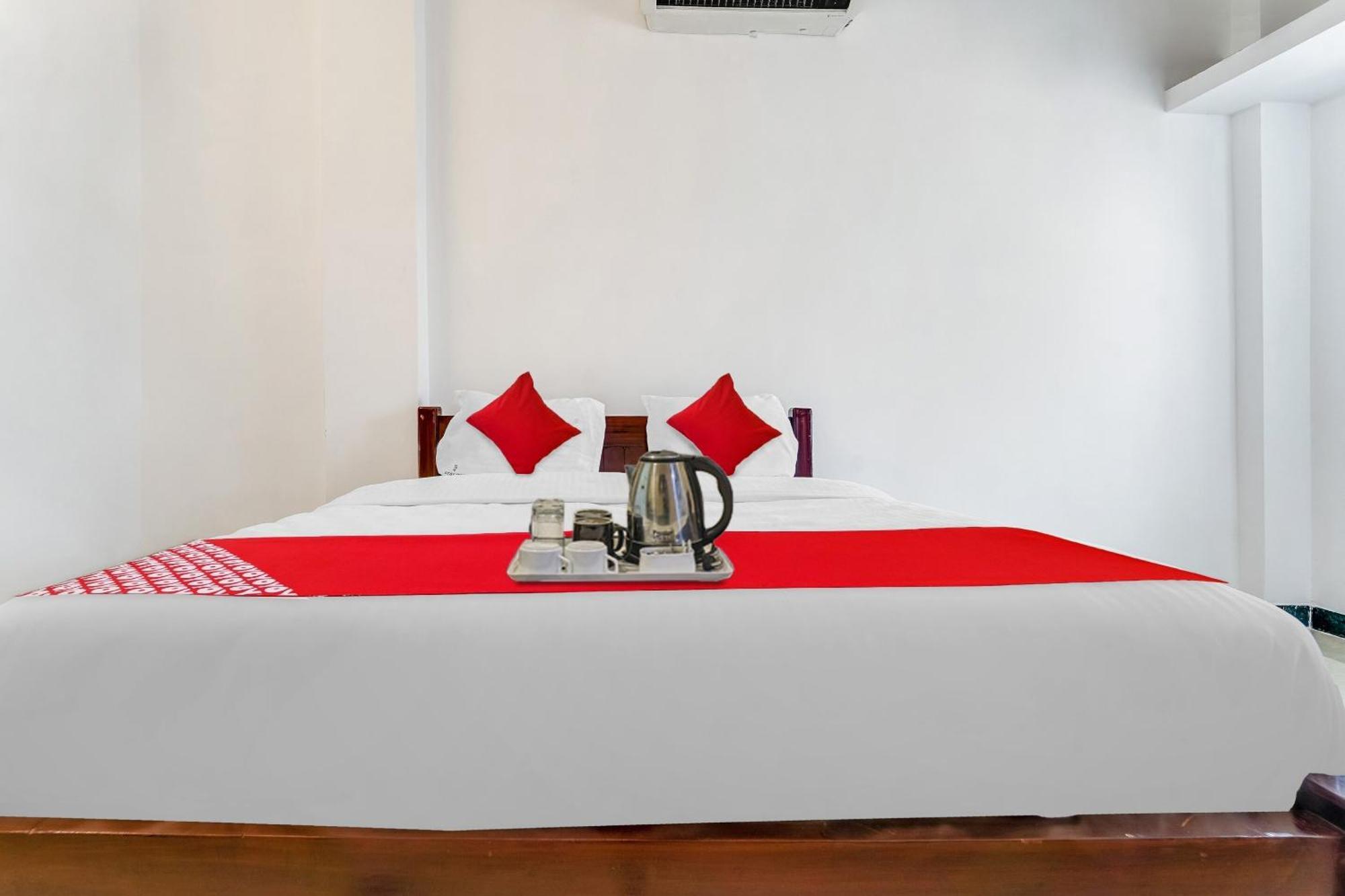 Hotel O Cruze Residency
