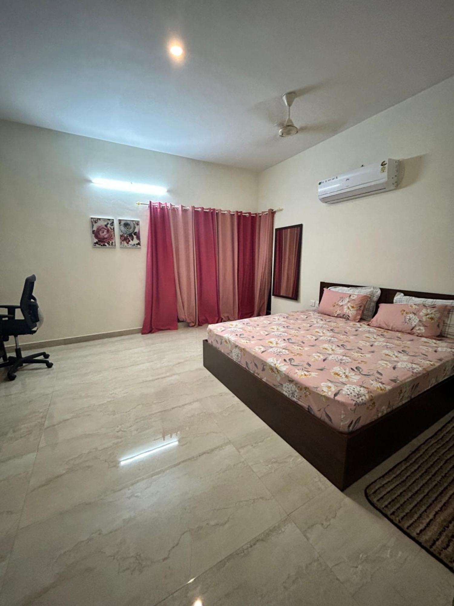 Guest house Blissful Near Airport *