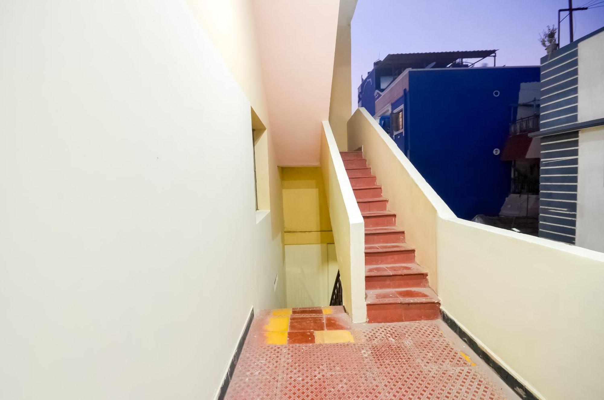 Hotel O Sri Murugan 2*
