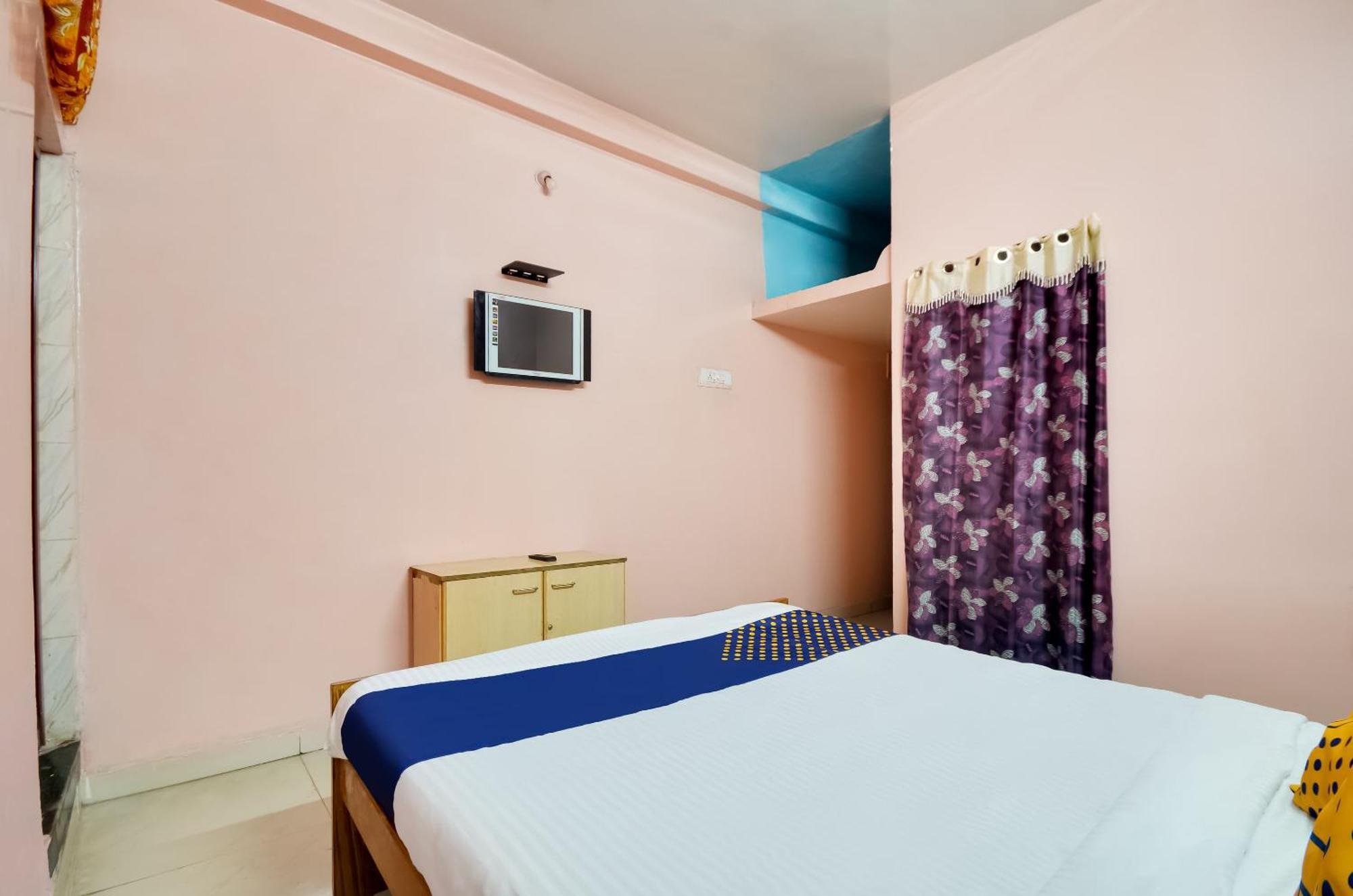 Hotel O Sri Murugan