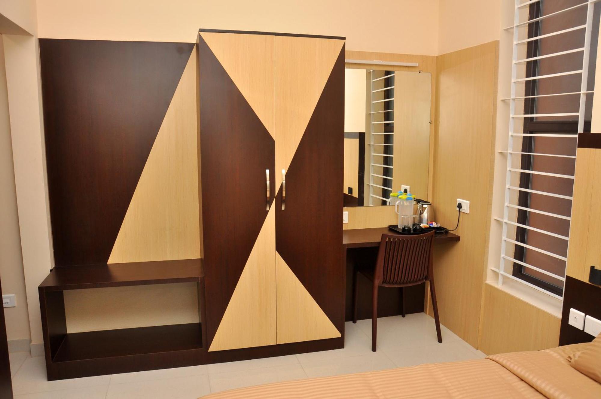 Hotel Harikrishna Park *