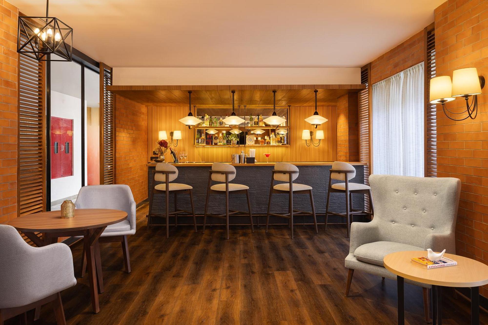 Hotel Ginger Airport , Avinashi Road