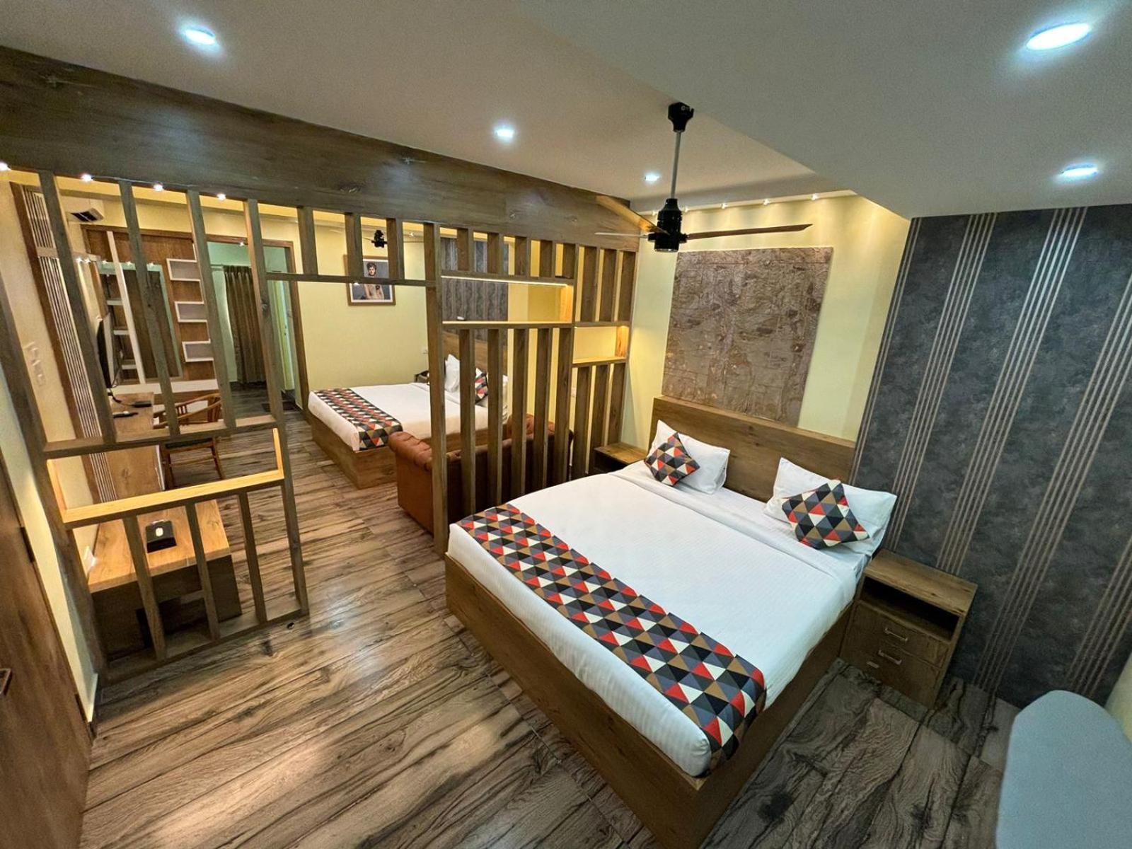Forest Transit Hotel 2*