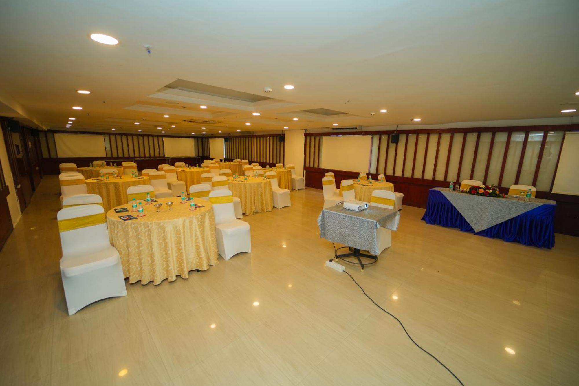 Zip By Spree Mangala International Hotel Coimbatore