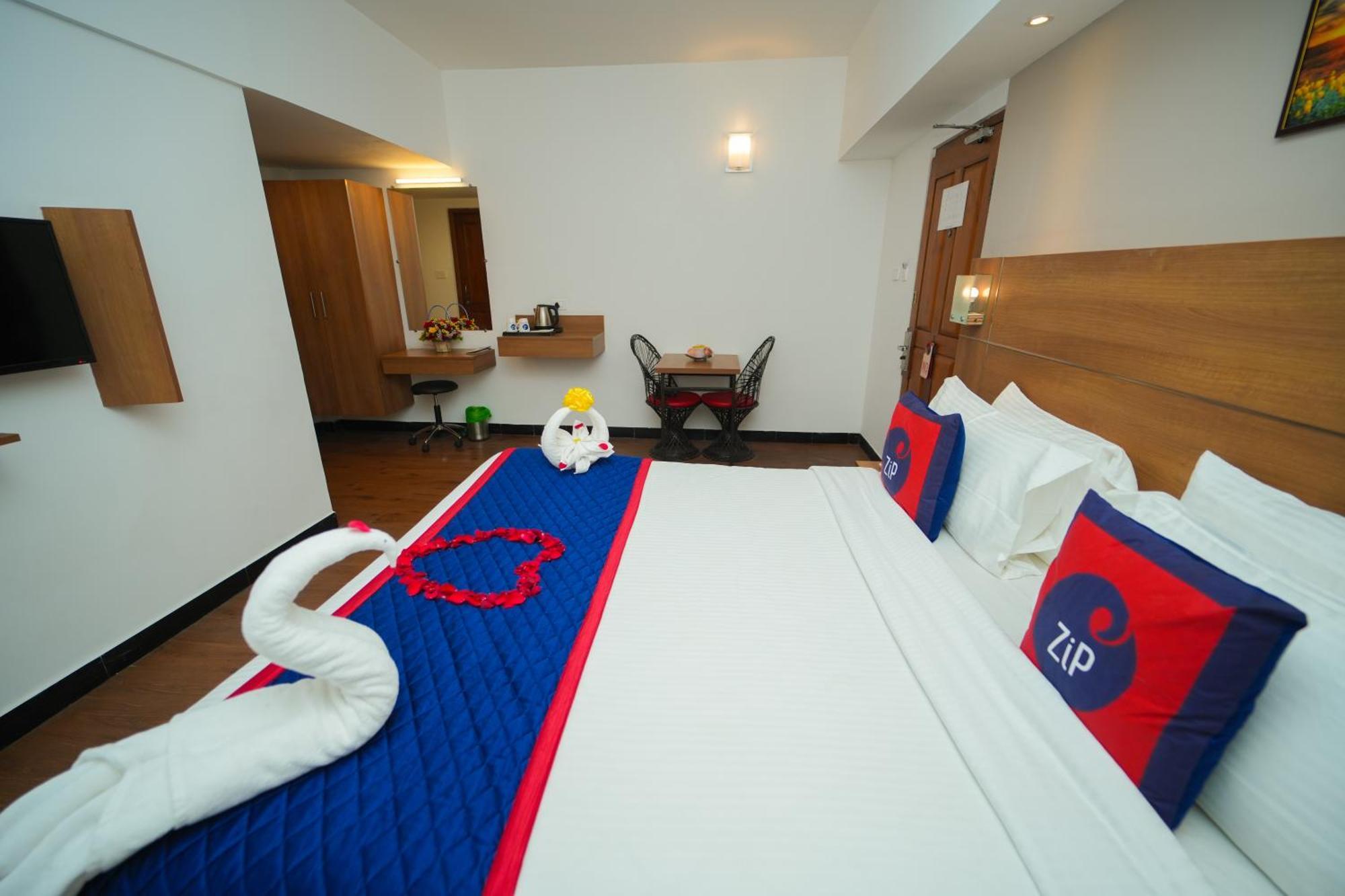Zip By Spree Mangala International Hotel 3*
