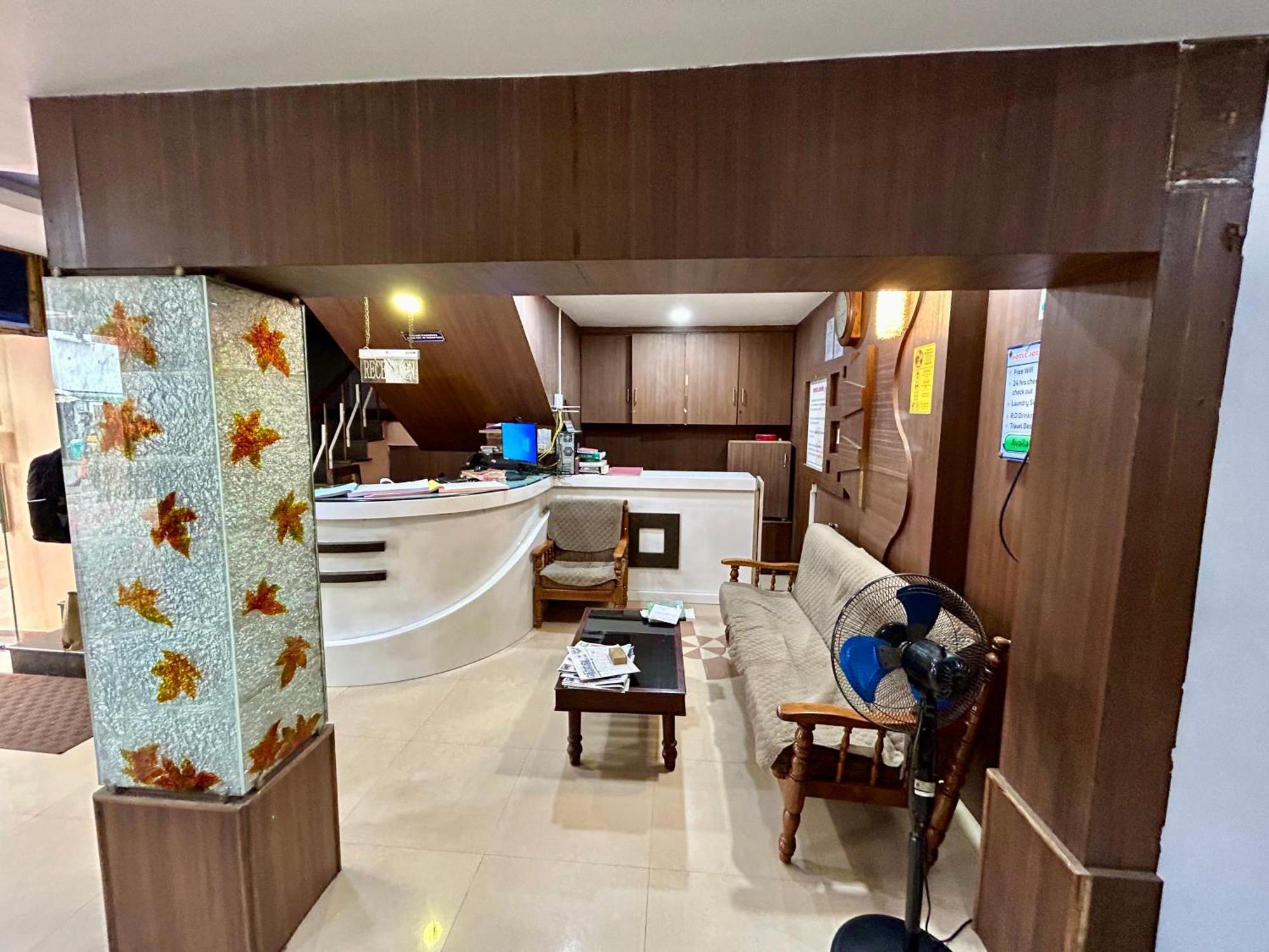 Hotel Jothi *