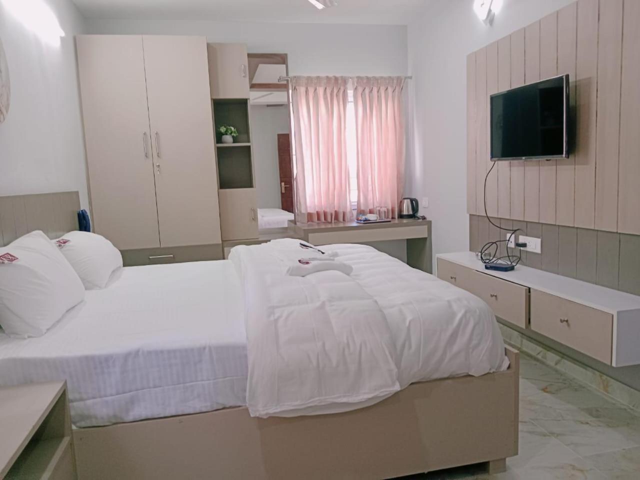 Kr Grand Residency-aala