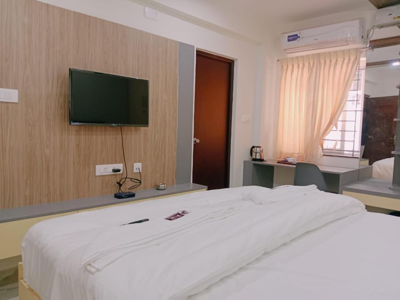 Kr Grand Residency-aala *