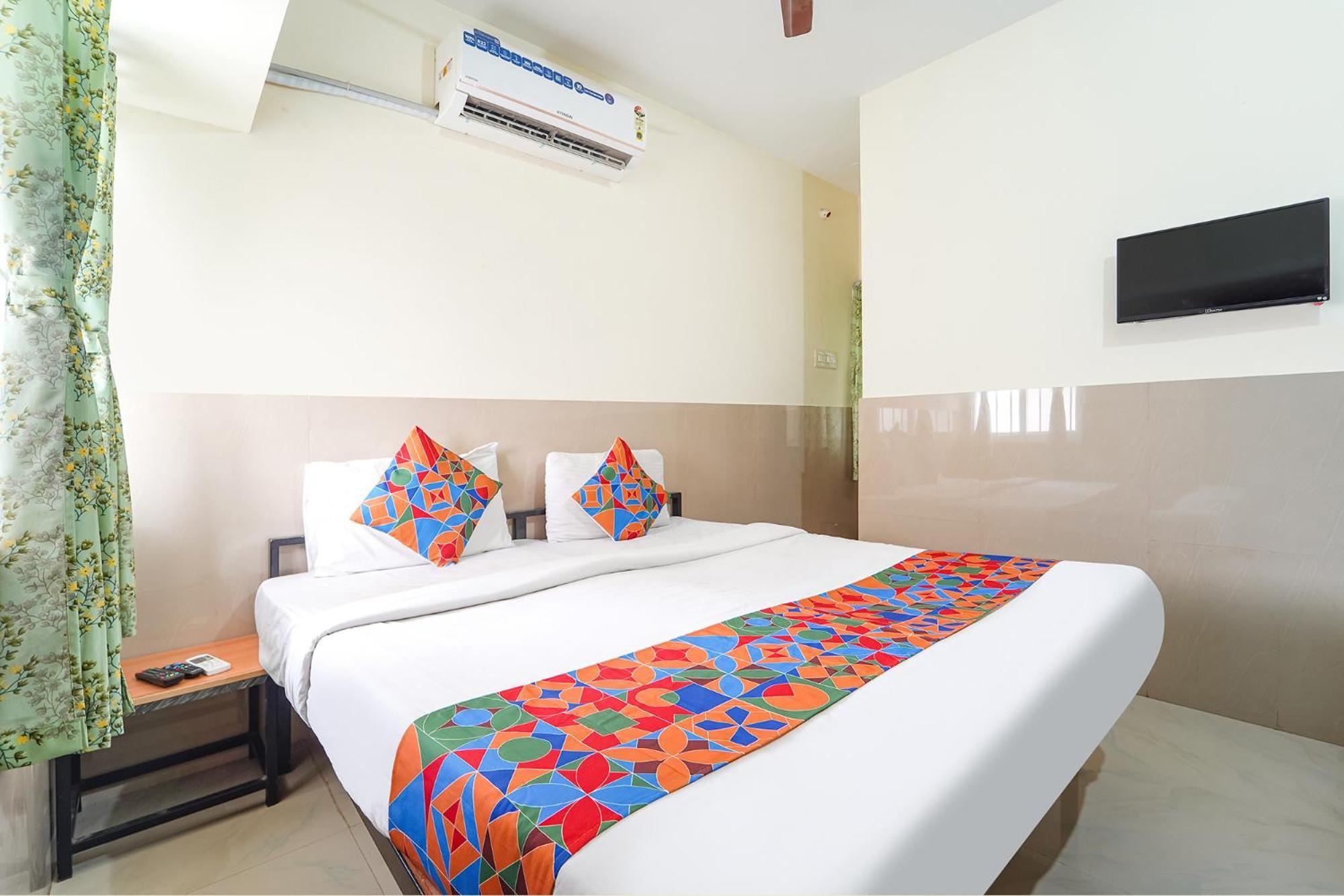 Fabexpress Clover Castle - Nr International Airport Hotel