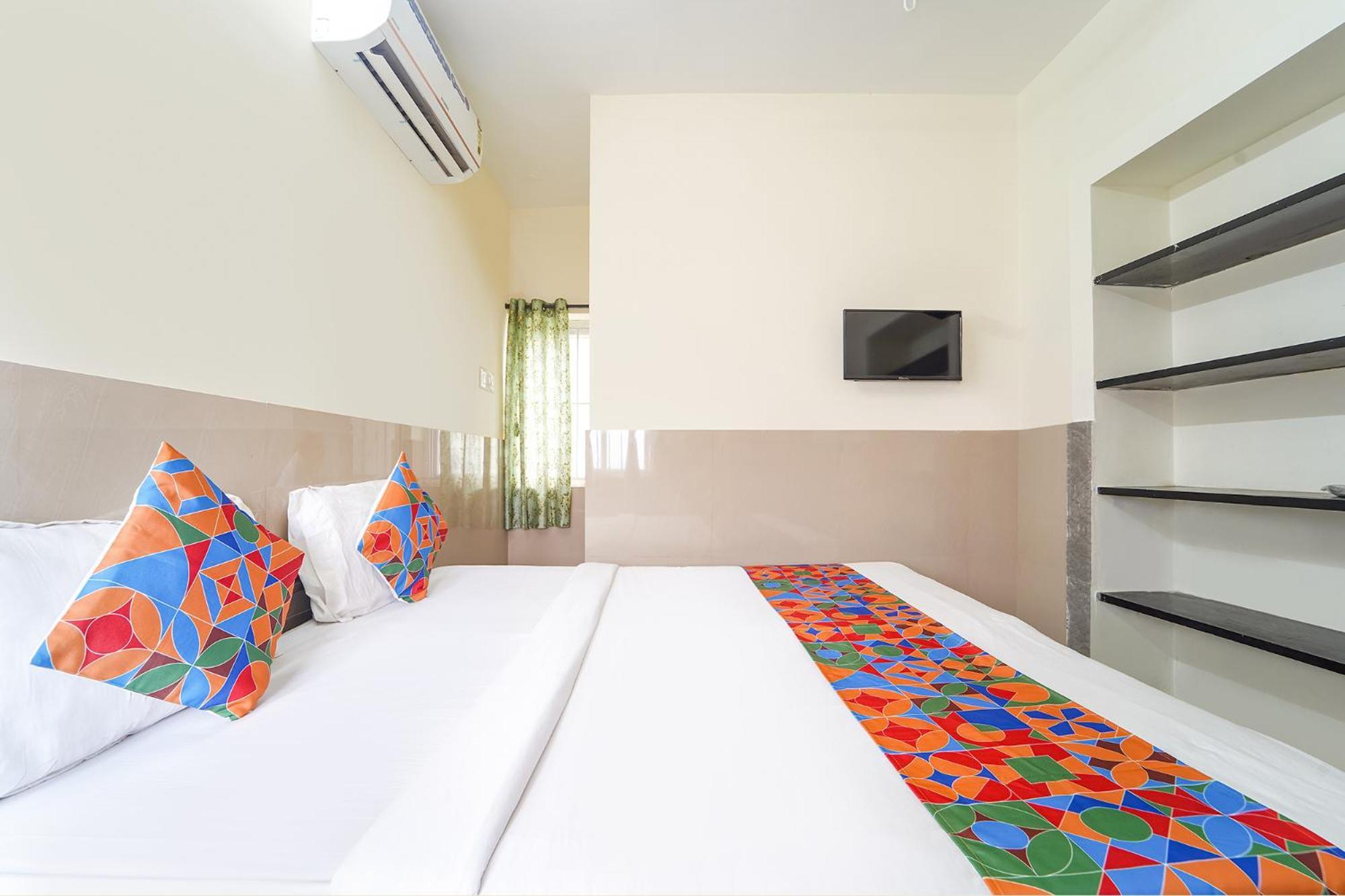 Fabexpress Clover Castle - Nr International Airport Hotel Coimbatore