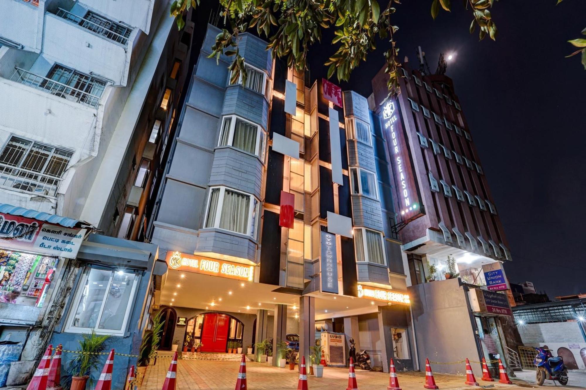 Super Townhouse Four Season Hotel 4*