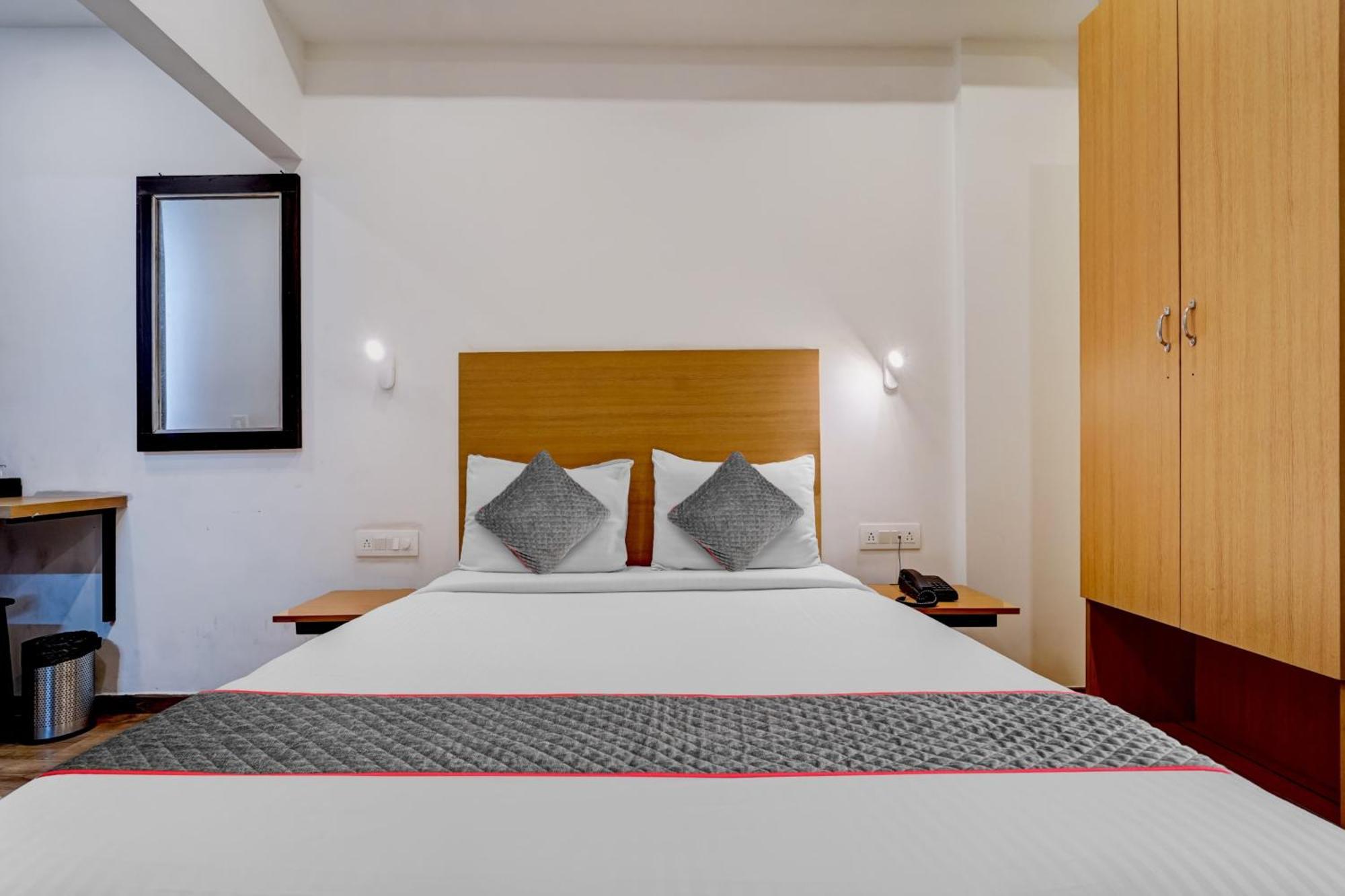 Hotel Super Townhouse Four Season 4*