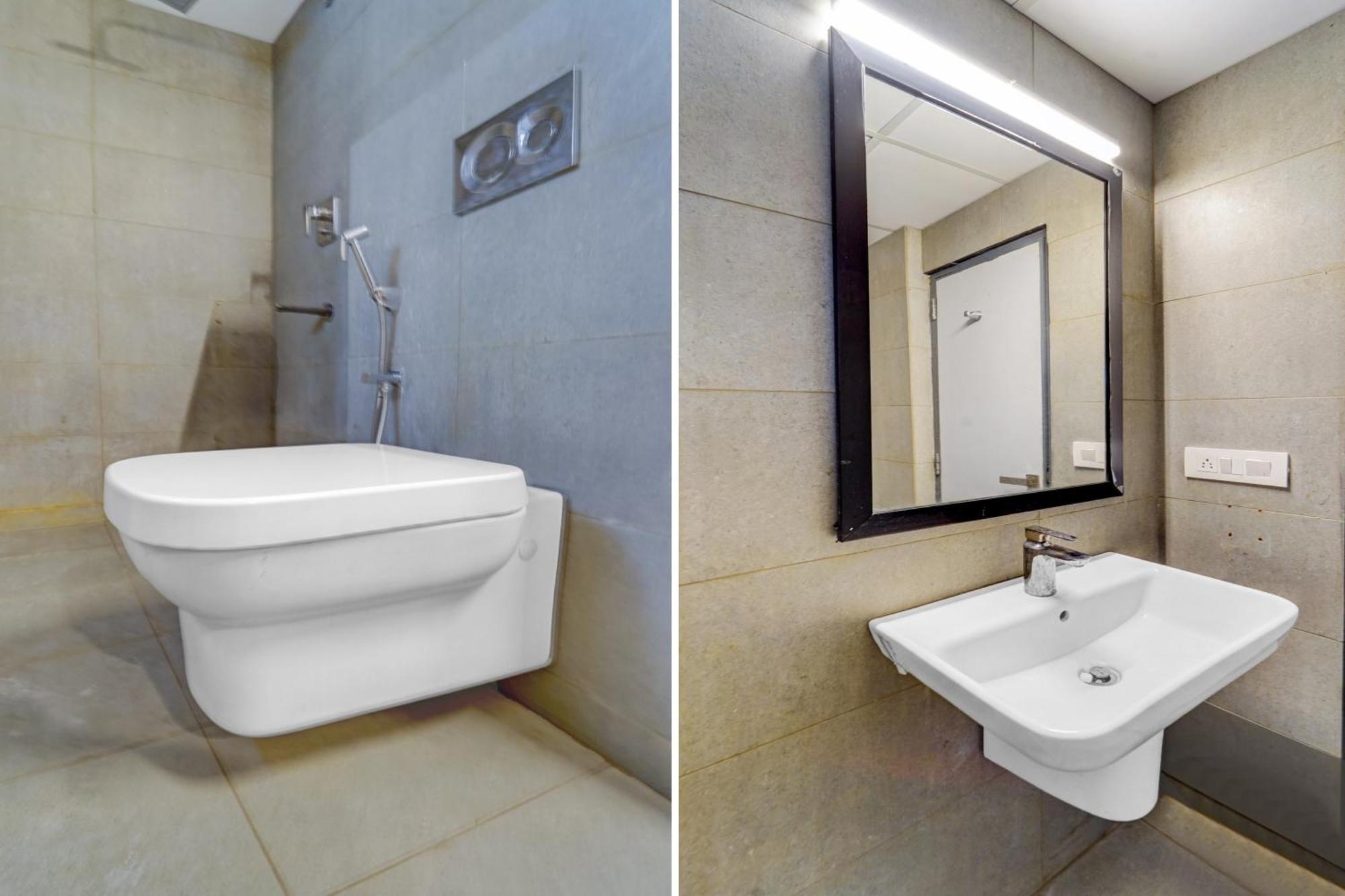 Super Townhouse Four Season Hotel 4*