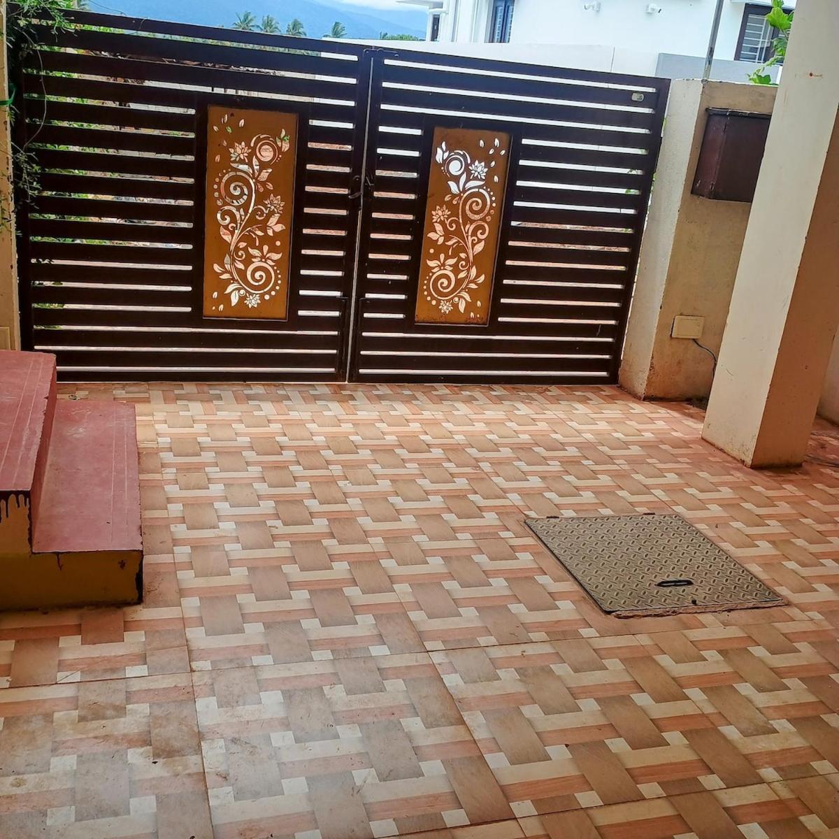 Jani And Jai Little Home, Adhiyogi, Isha, Ac Villa Coimbatore