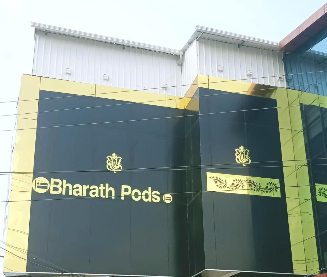 Bed & Breakfast Bharath Pods *