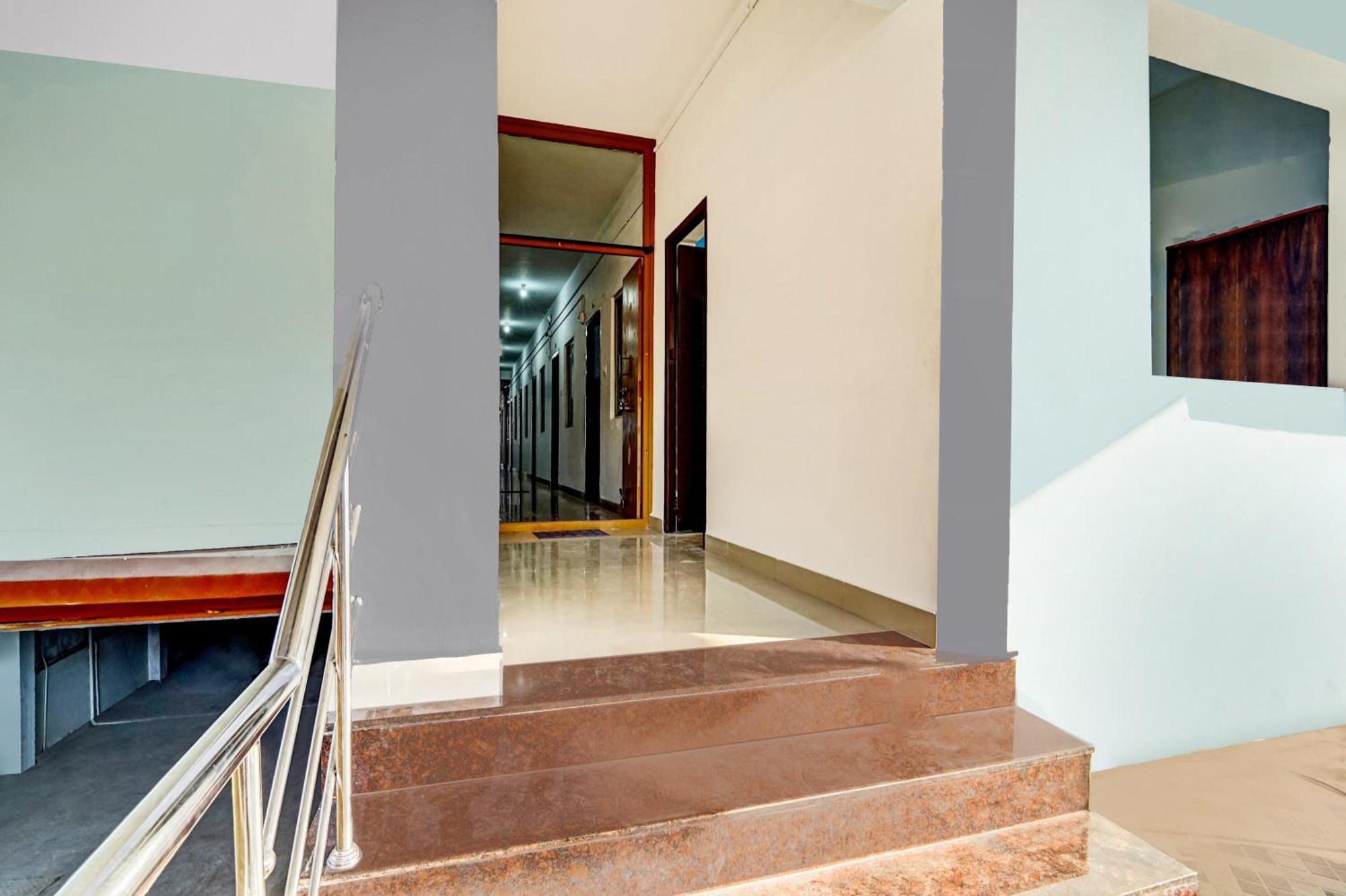 Hotel Super O Okkilipalayam 4*