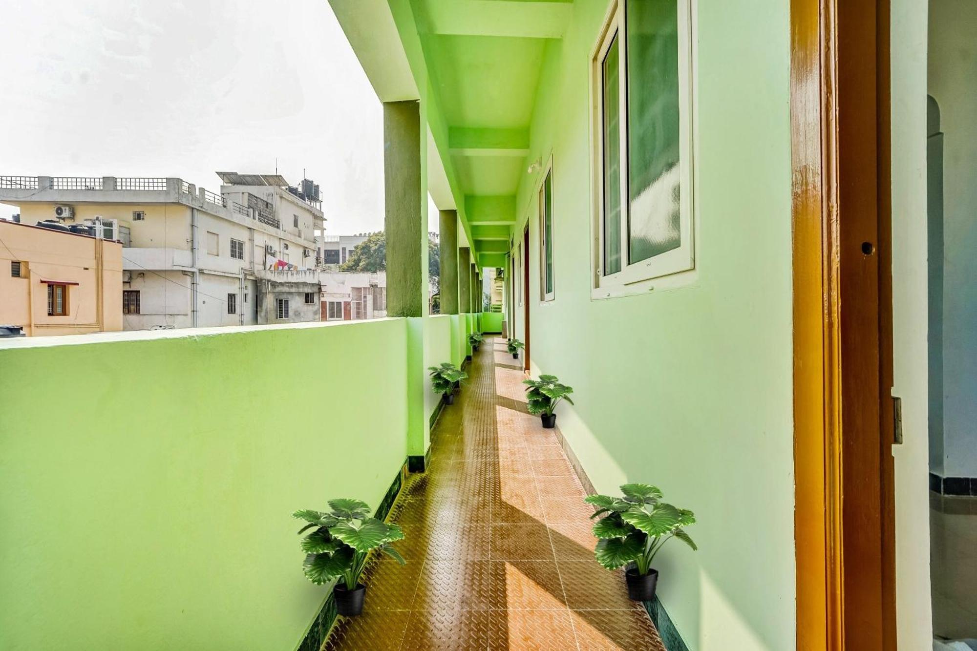 O Cruze Residency Coimbatore