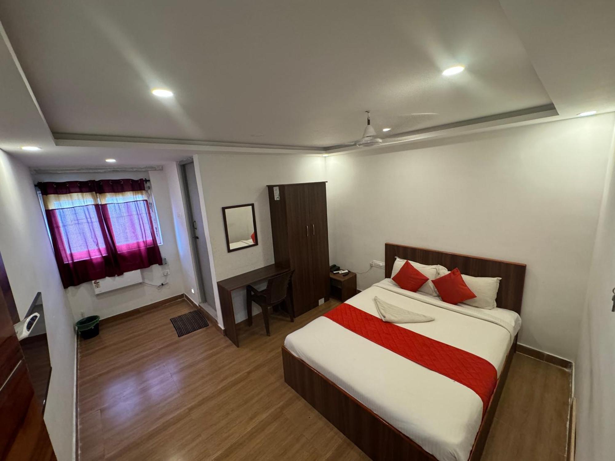 Hotel New Cresent Park *