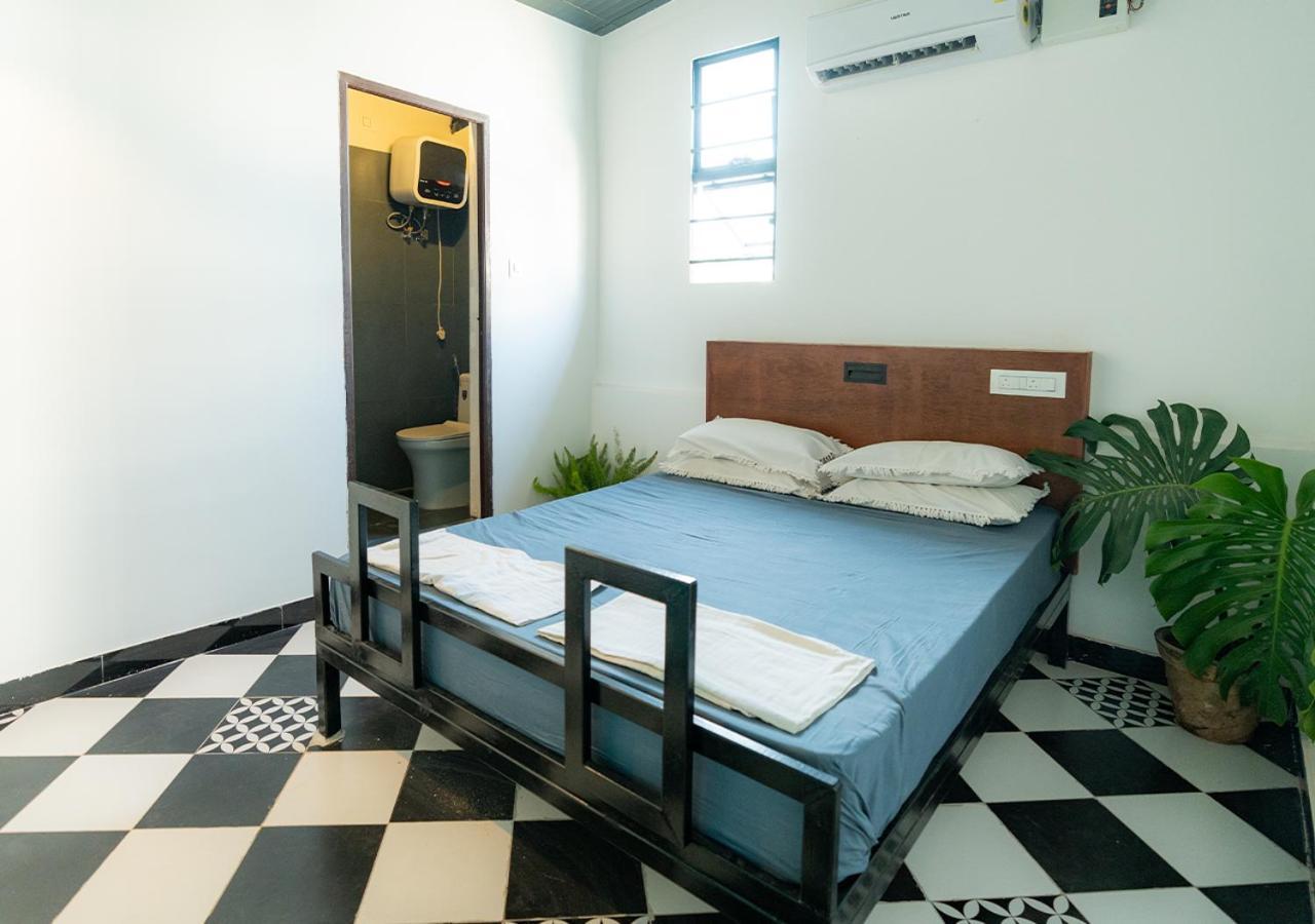 Moustache Hostel *