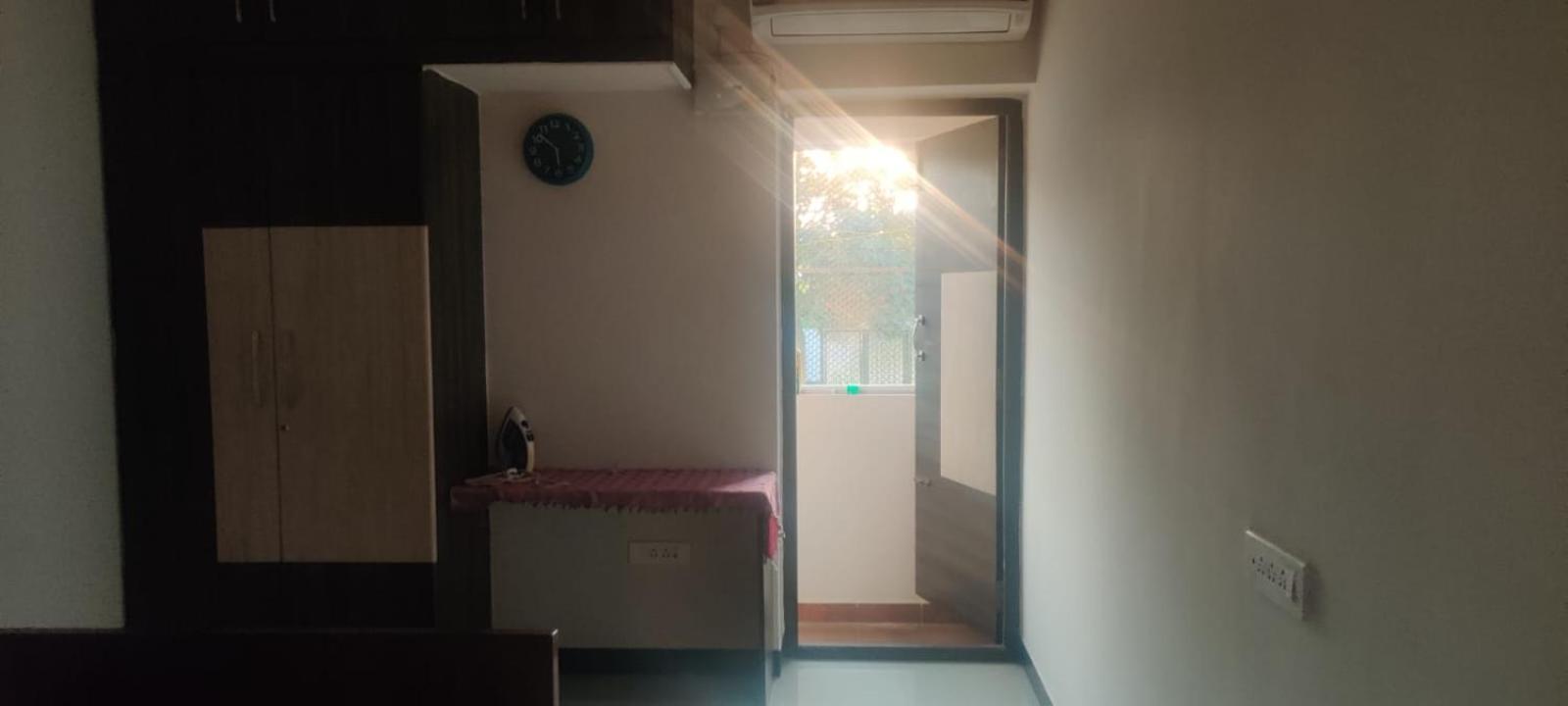 Regi's Adobe - Entire Flat - Near By Marudhamalai & Isha *