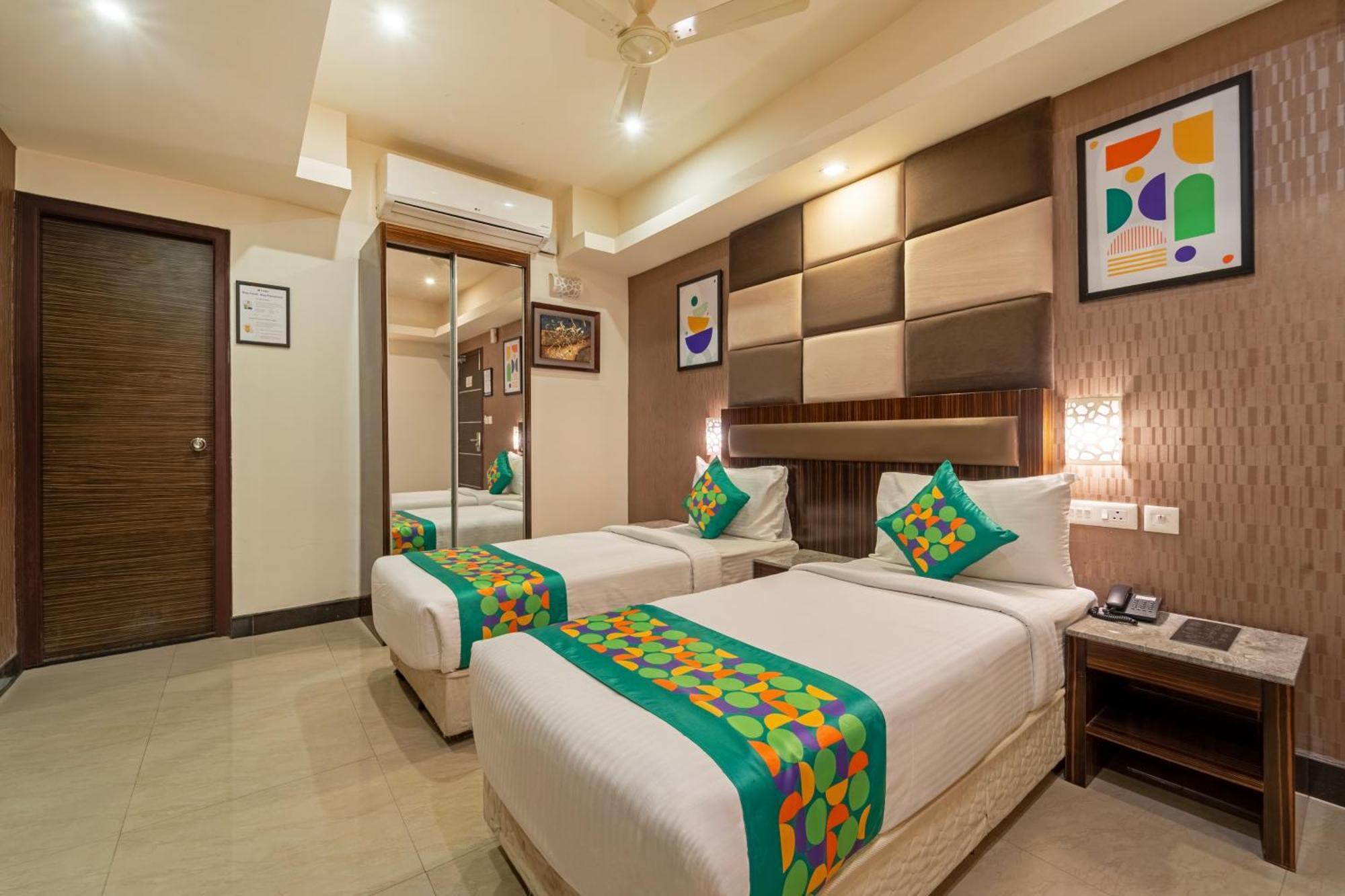 Treebo Venition Inn Hotel 3*