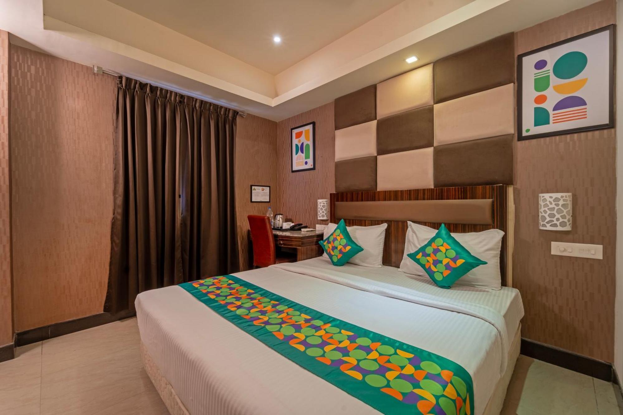 Treebo Venition Inn Hotel 3*