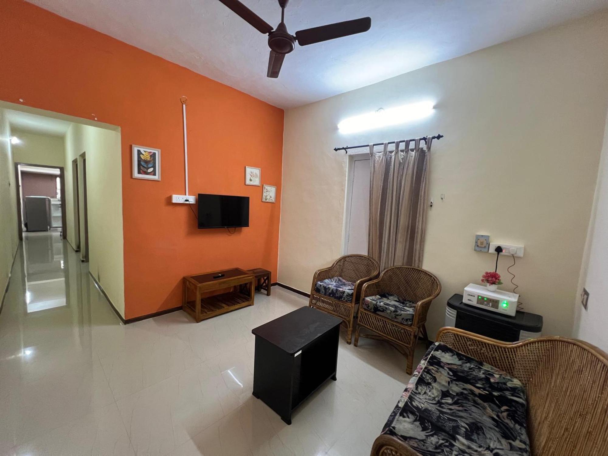 Shi's 2bhk In Near Sai Baba Colony, Ganga C Hospital, Women's Care Coimbatore